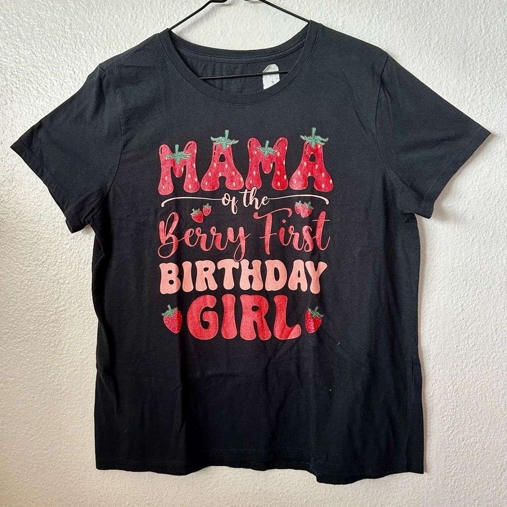 Women Strawberry Birthday Large Short Sleeves TShirt Brand New